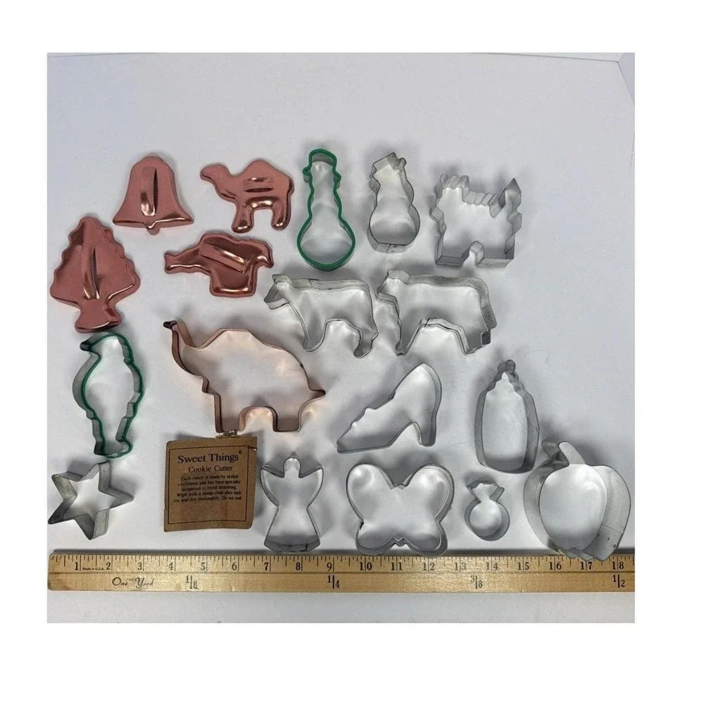 Lot 18 Vintage Cookie Cutters Metal Aluminum Tin Holiday Animal Apple BakingCake